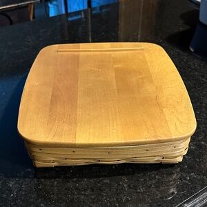Longaberger Vintage Notepad Basket with lid and plastic liner .